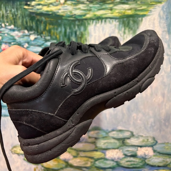 Chanel size 35.5 Interlocking CC Logo Leather Sneakers - Picture 10 of 13
